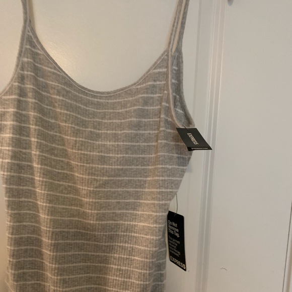 Express top - Picture 2 of 5